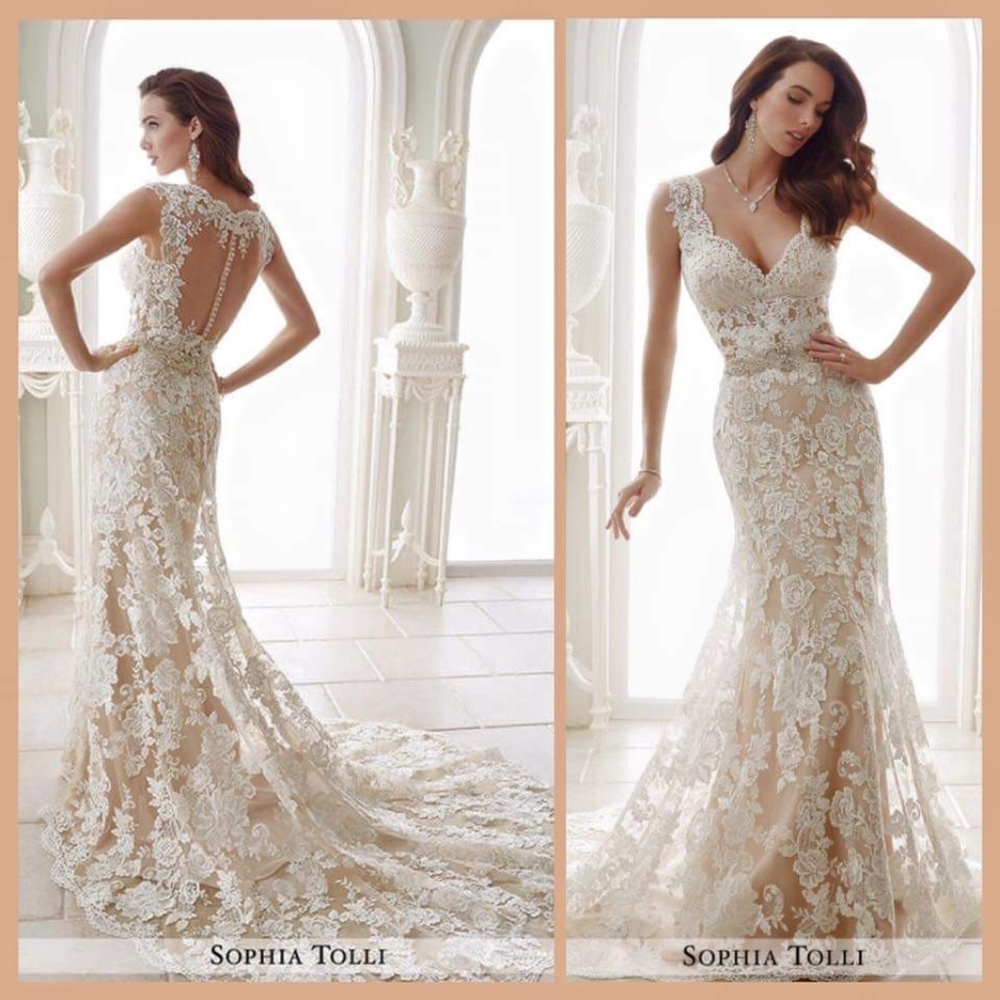 Sophia Tolli Wedding Dress, Never Worn! Size 6, tailored